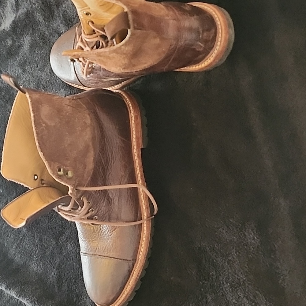 COLE HAAN ankle up Leather/Suede boot. Sz 11.5 Final offer.